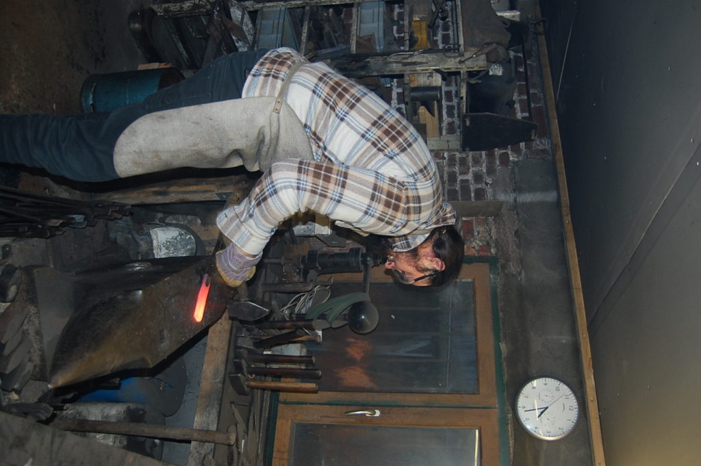 STAGE FORGE 1